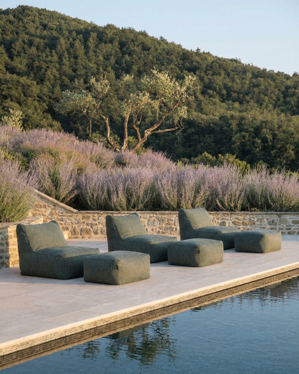 Dotty outdoor seats