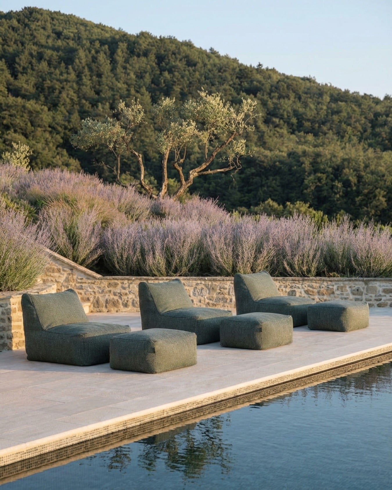 Dotty outdoor seats